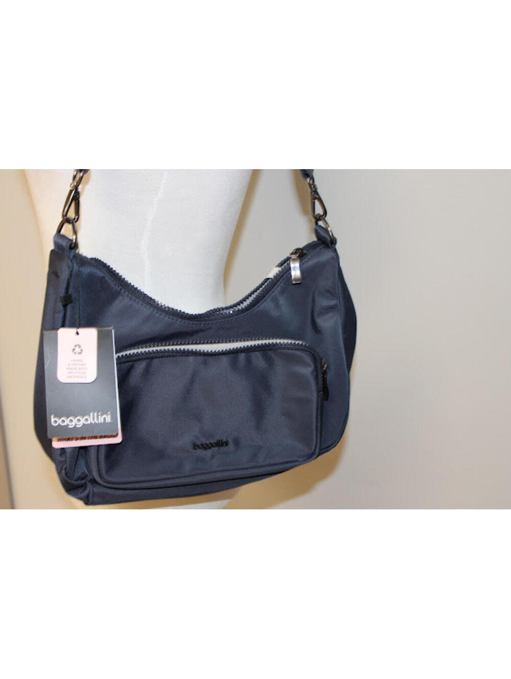 NWT Baggallini Navy Blue Crossbody Purse Bag 11" Wide by 6" Tall - Picture 2 of 4